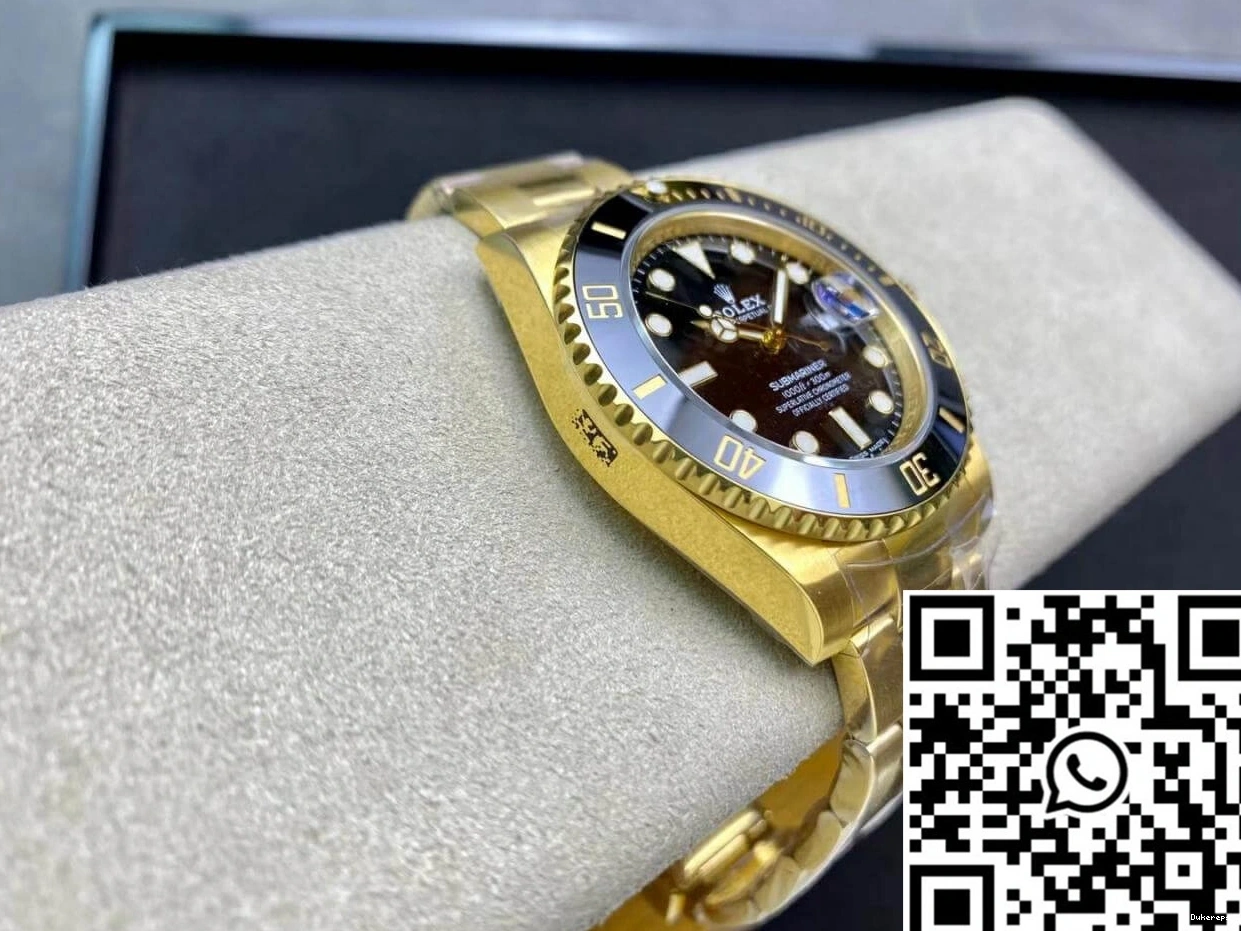VS Yellow Rolex Factory Black Submariner Gold 116618LN-97208 Dial 0418